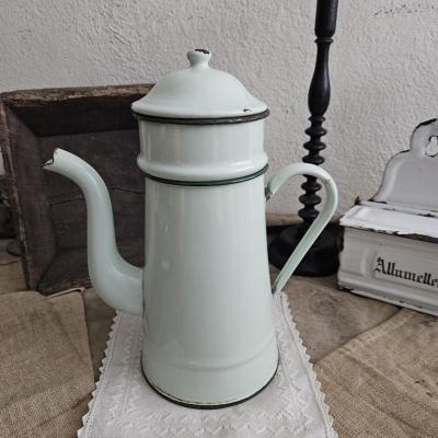 1 cafetiere emaillee vert pale